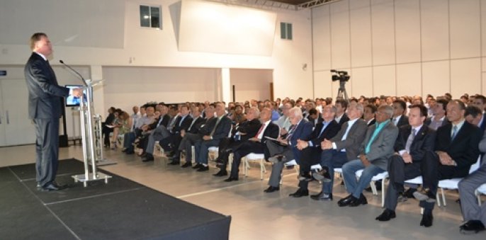 Fórum das Federações defende incentivos fiscais para assegurar competitividade do Espírito Santo